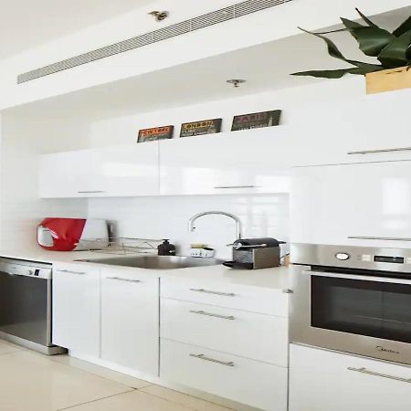O&O Group- Special Apartment Sea View Luxury Tower Bat Yam Extérieur photo
